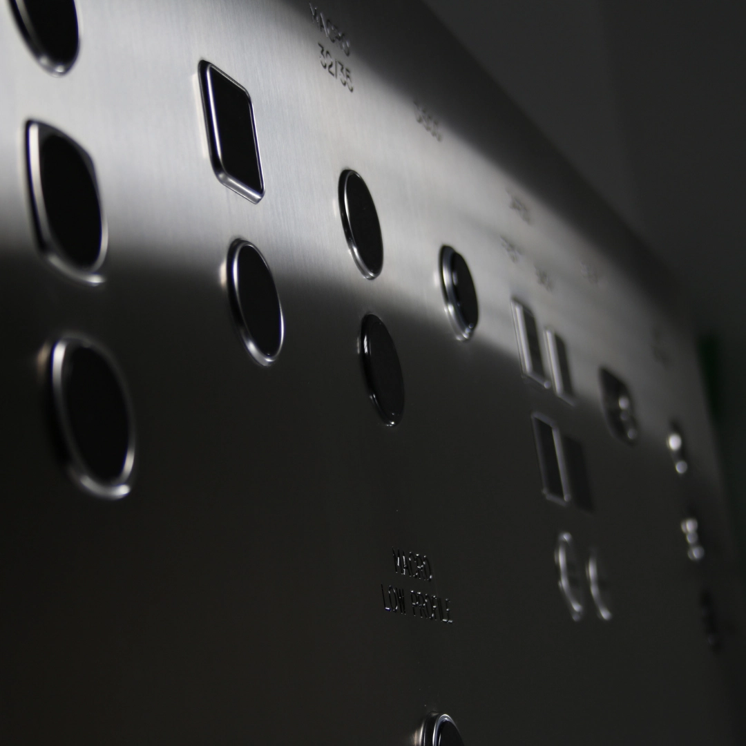 DMG full range of lift light signals